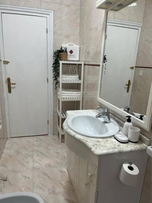 Apartamento Bilbao-Basurto-San Mames Buitenkant foto